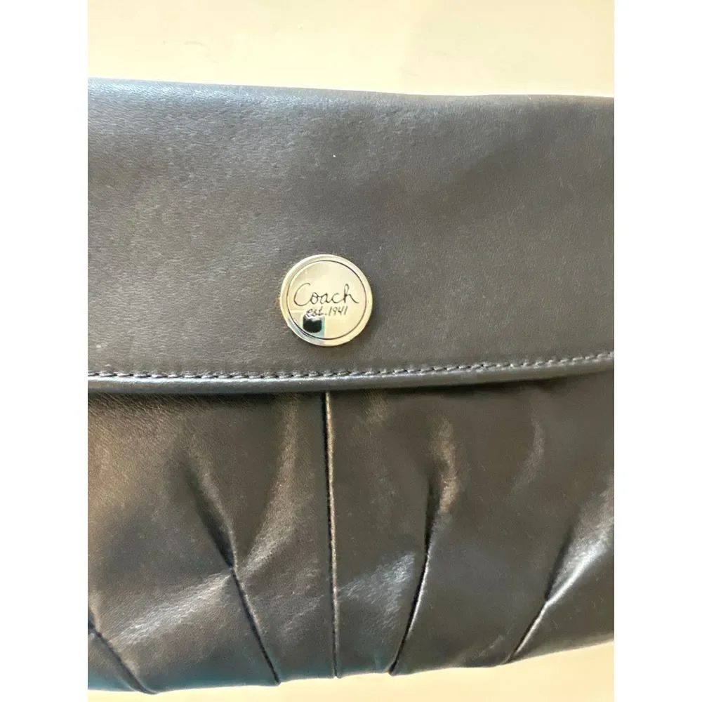 Coach Black Leather Fold‎ Over Clutch Wristlet Silver Hardware Credit Card Slots